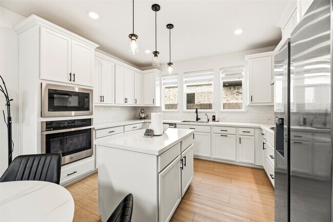Photo - 21646 Laggan Clf Ln