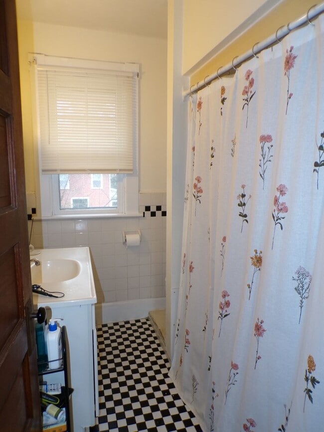 Photo - 19 Oak St Unit 2