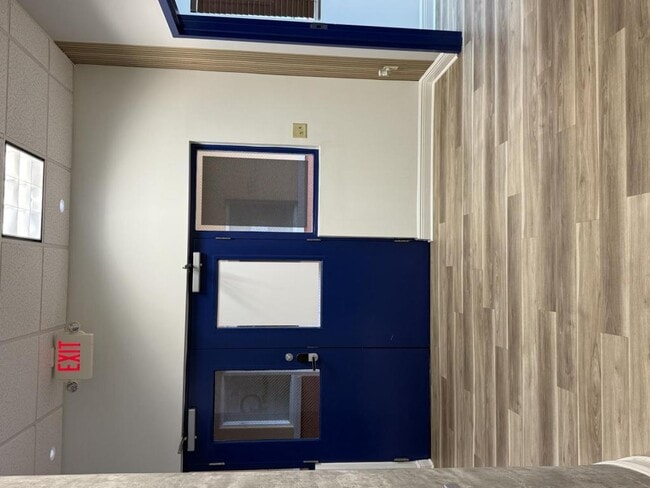 Photo - 8751 Commodity Cir