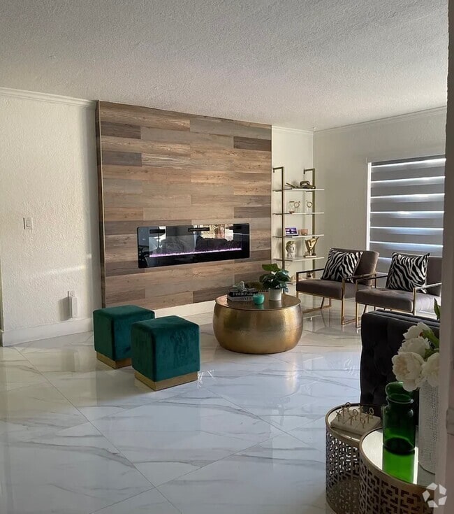 Building Photo - 7120 Fairway Dr Unit L05 Rental
