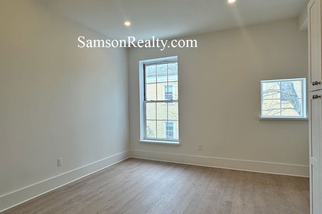 Photo - 31 Hope St Unit 206