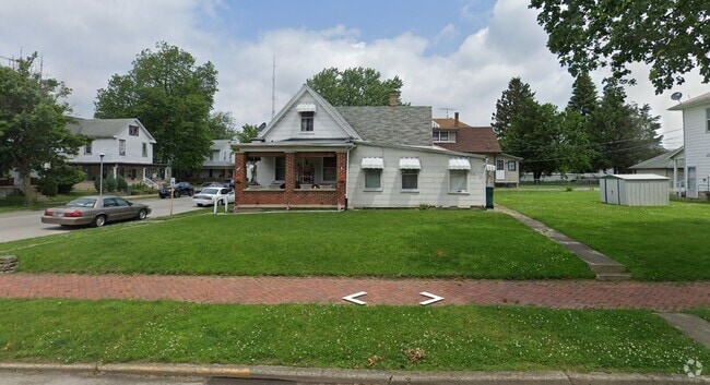 Street View - 135 S 6th St Unit 135 Rental