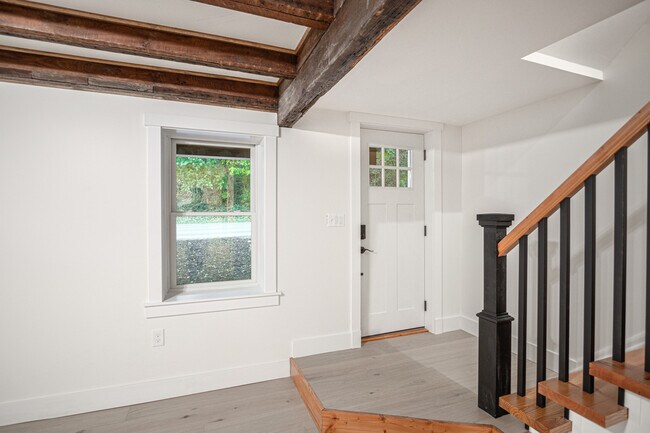 Photo - 9 S Main St Unit 1