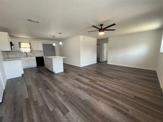 Photo - 1673 Gill St Casa