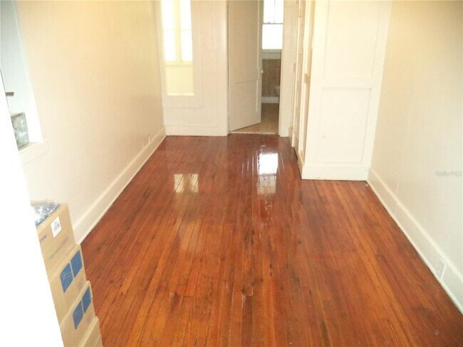 Photo - 750 7th Ave N