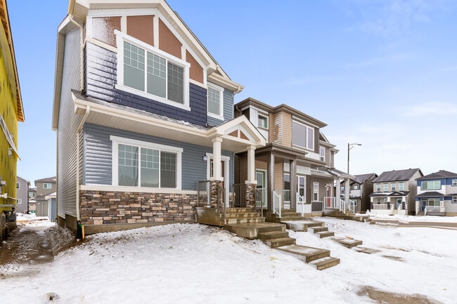 Photo - 17811-17871 71 St NW