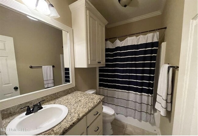 Photo - 173 Clearview Dr W