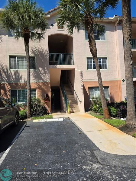 Photo - 2015 SE 10th Ave Condo Unit 111