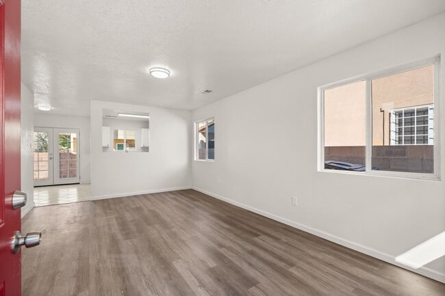 Photo - 2943 Quail Pointe Dr NW
