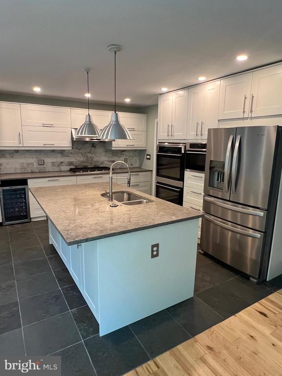 Photo - 6322 Kellogg Dr