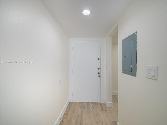 Photo - 8625 NW 8th St Unidad 205