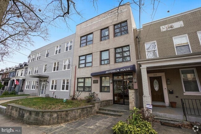 Building Photo - 610 Jefferson St NW Unit 101 Rental