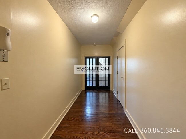 155-157-157 Seymour St Unit FL3