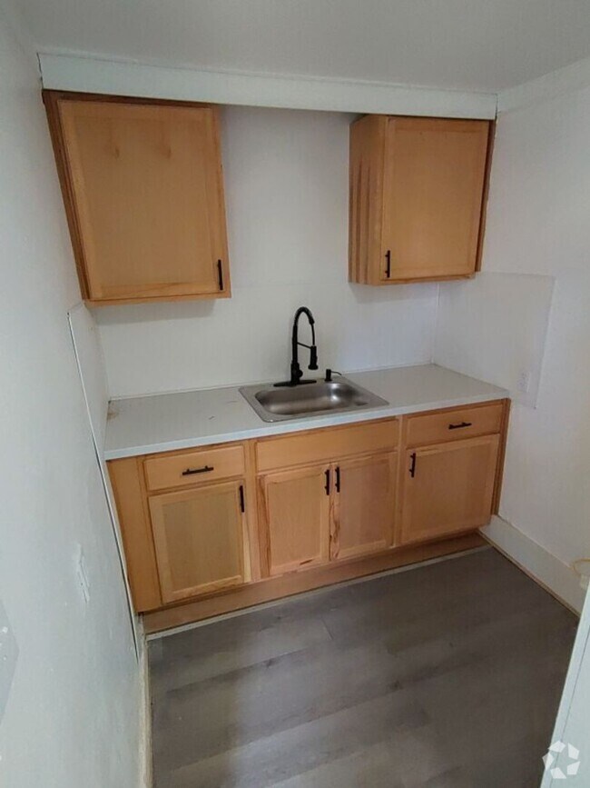 Houses for Rent in 48221, Detroit, MI 27 Houses