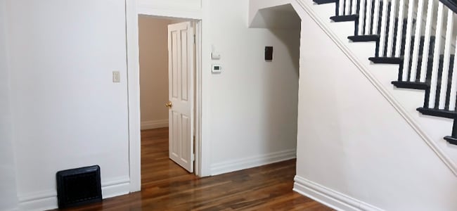 Photo - 606 Dodge St