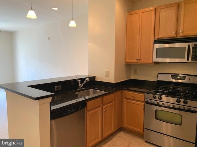 Photo - 2655 Prosperity Ave Unidad 318
