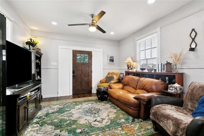 Photo - 4409 Annette St