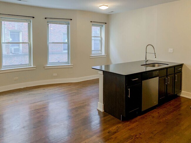 Photo - 5058 N Winchester Ave