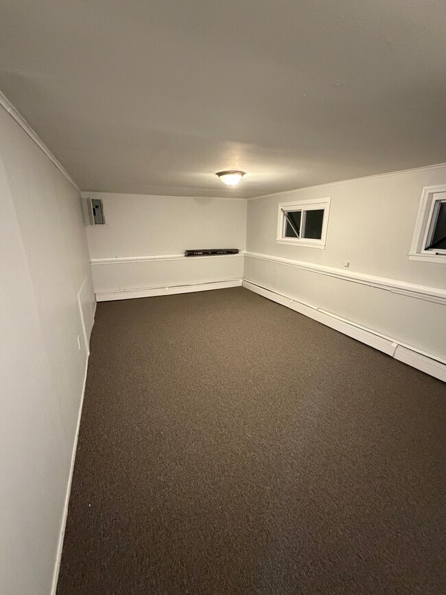 Photo - 958 Taylor Ave