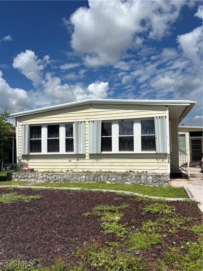 Building Photo - 775 Knotty Pine Cir