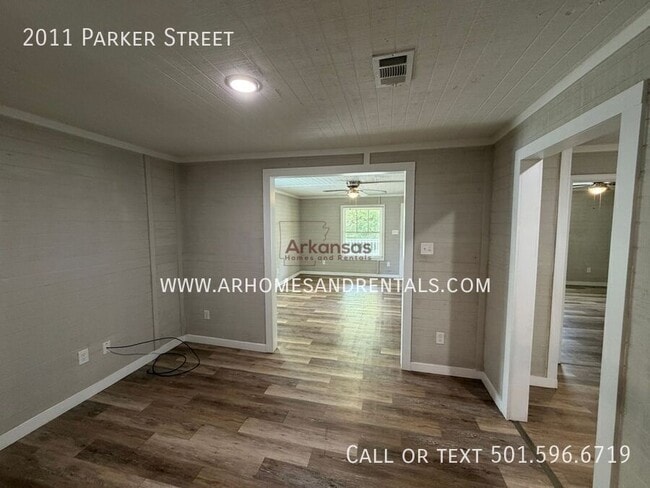 Photo - 2011 Parker St