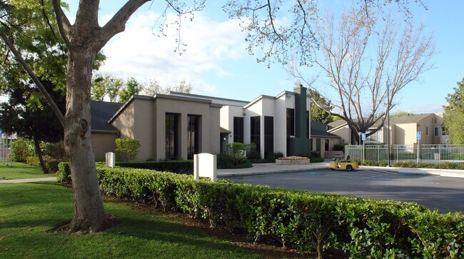 Photo - El Rancho Verde