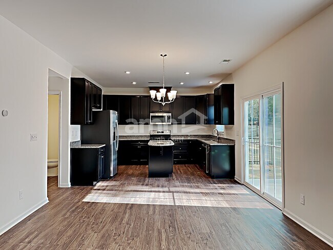 Photo - 5018 Twin River Dr