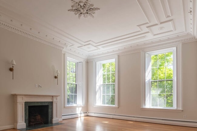 Photo - 182 Beacon St Unidad 3A