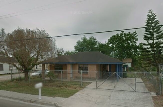 Photo - 5032 Austin Rd House