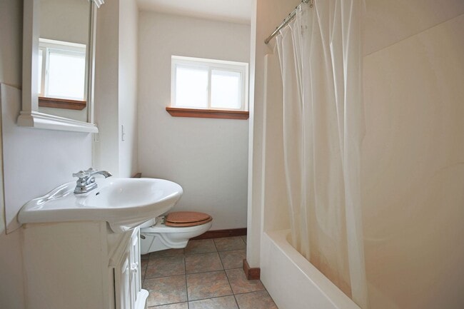 Photo - 2 BD/ 2 BTH in Fairhope