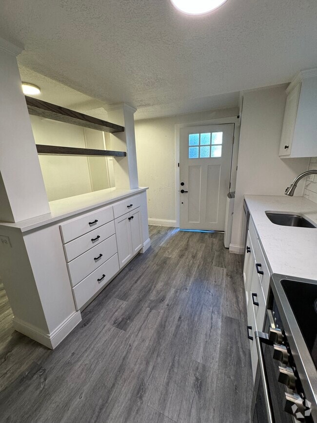 Building Photo - 244 C Ave Unit 244 Rental
