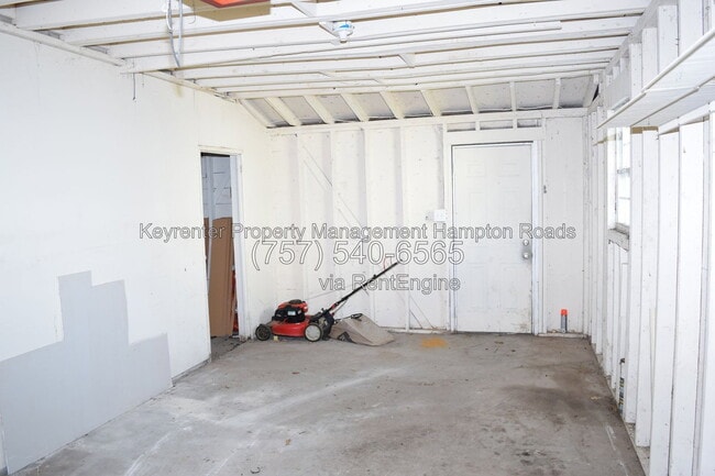 Photo - 711 Marcus St
