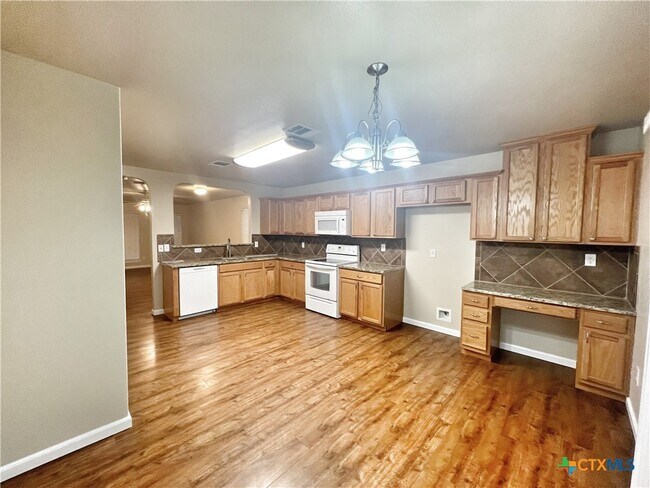 Building Photo - 364 Starling Creek