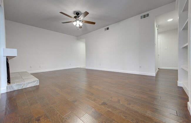 Photo - 4711 Spicewood Springs Rd Unidad 131