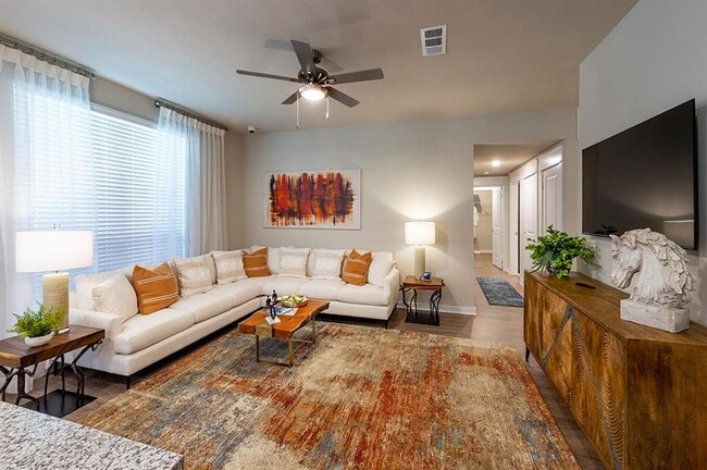 Building Photo - 30020 Creekside Ter Dr Unit 2114 Rental