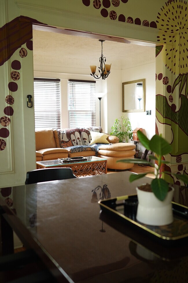 Photo - 2044-1 Clairmount St Unidad Floor 1