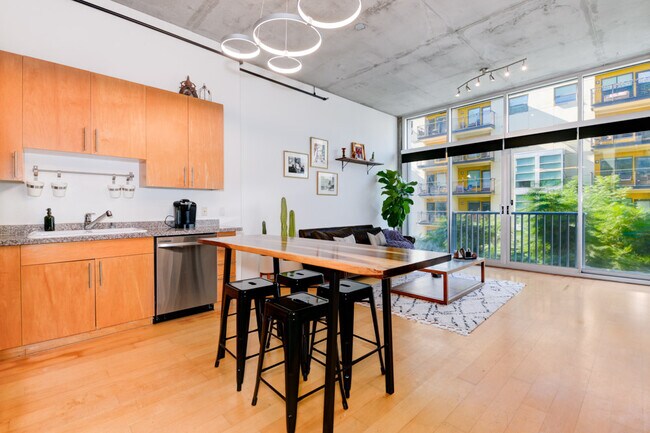 Photo - 1025 Island Ave Unidad 310