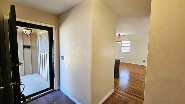 Photo - 4205 NW 60th St