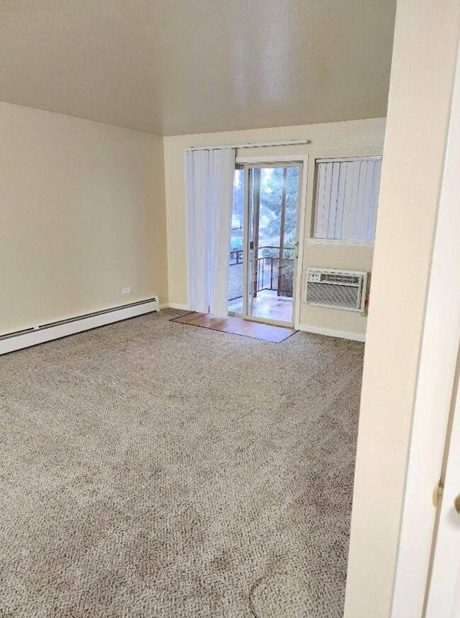 Photo - 1375 Everett Ct Unit 304