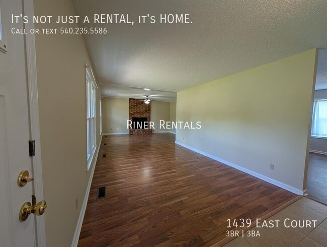 Photo - 1439 East Ct