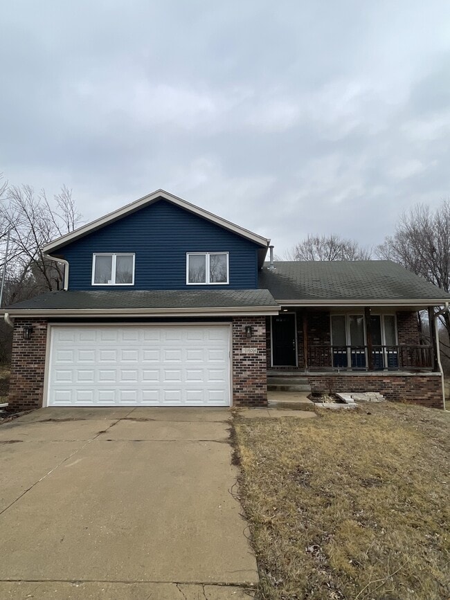 Photo - 1906 W Euclid Ave