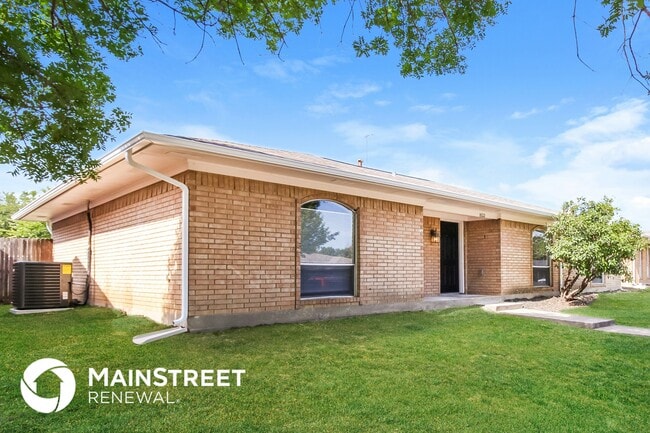 Photo - 1822 El Paso St