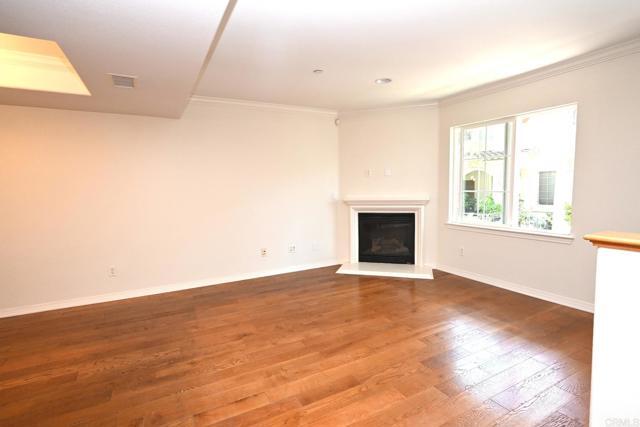 Photo - 1037 Loretta Ln