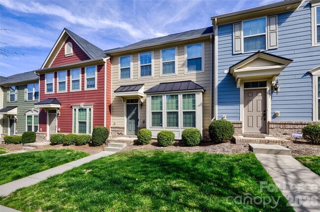 Photo - 1731 Evergreen Dr