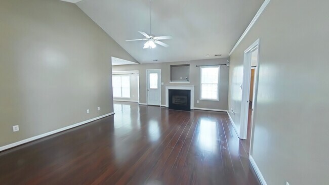 Photo - 2004 Ivey Commons Rd