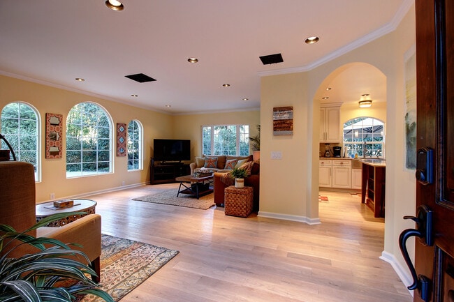 Photo - 1569 Sycamore Canyon Rd