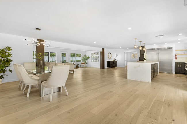 Photo - 2862 NE 35th Ct