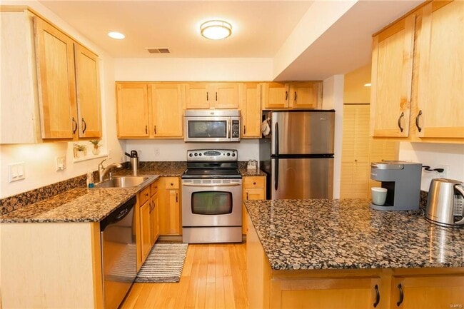 Photo - 5350 Pershing Ave Unit 2A