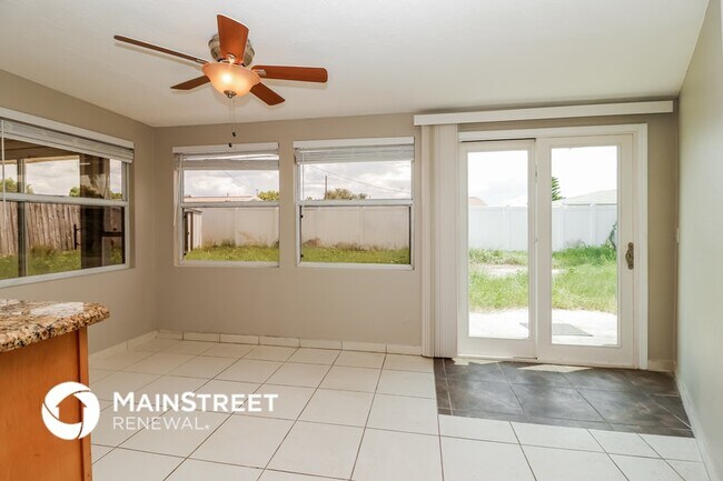 Photo - 3904 Elmwood Dr