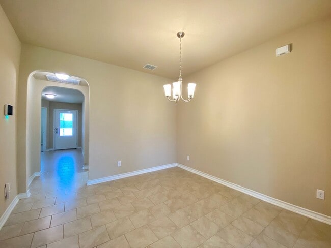 Photo - 7402 Equinox Corner